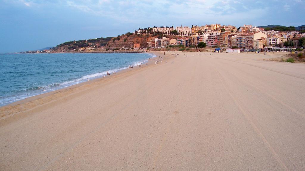 Hostal Portofino Arenys de Mar Kültér fotó